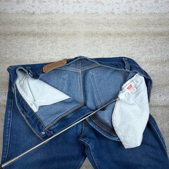 Vintage Levis 517 Jeans Bootcut Flared Fit Made in USA Dark Wash 90s - Picture 5 of 6